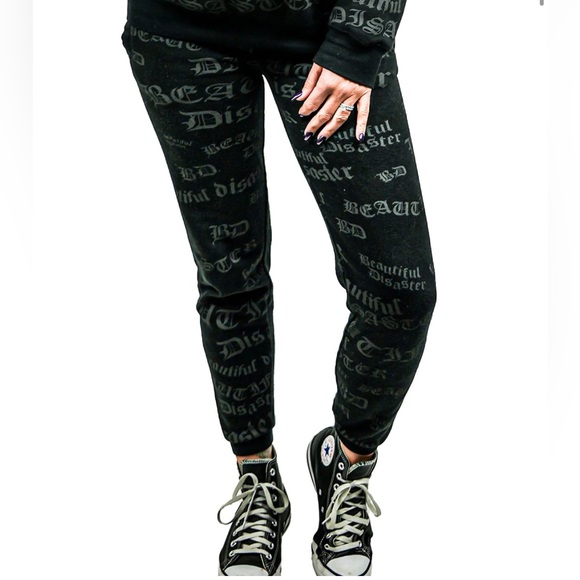 NEW Beautiful Disaster Identity sweatpants - Picture 4 of 12